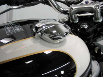 Monza style fuel cap for the Triumph Bonneville, Thruxton, Scrambler range of motorcycles